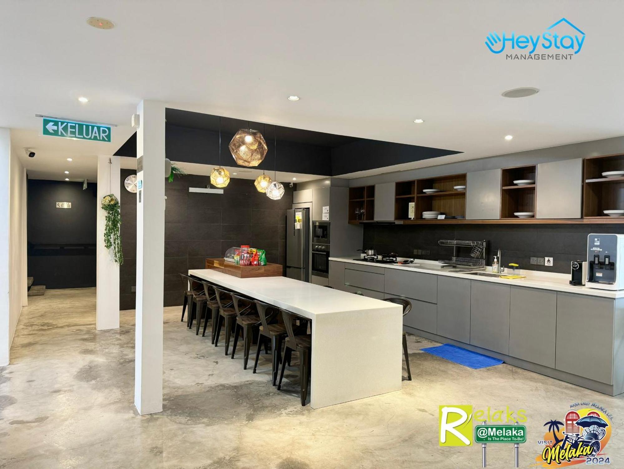 Modern Cave Guest House Walking Distance 5Mins To Jonker Malacca Extérieur photo