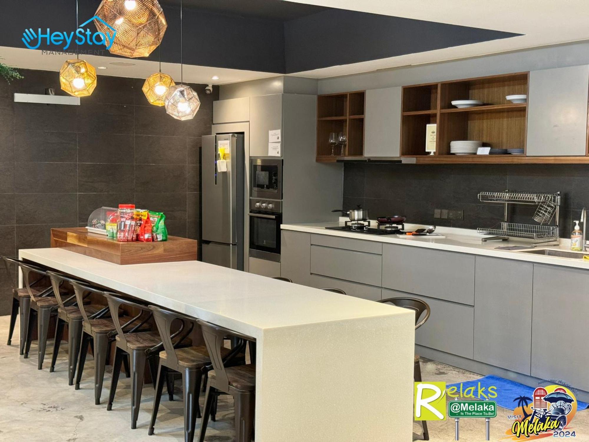 Modern Cave Guest House Walking Distance 5Mins To Jonker Malacca Extérieur photo